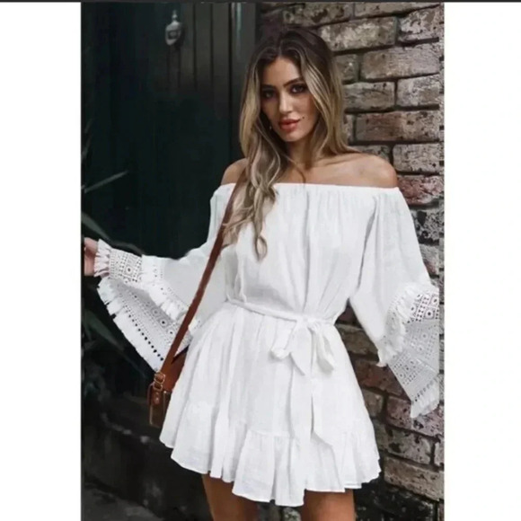 Off the Shoulder Dress - Picture 3 of 16